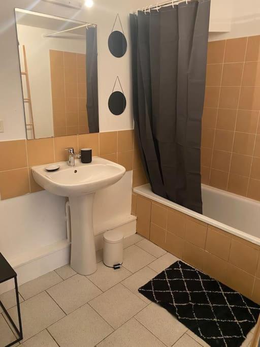 Loft/Jardin Et Parking : Le Petit Clos Bourdet Apartamento Honfleur Exterior foto